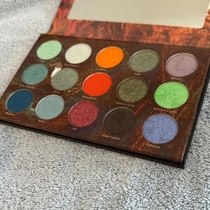 Nomad Cosmetics Iceland Fire & Ice eyeshadow palette